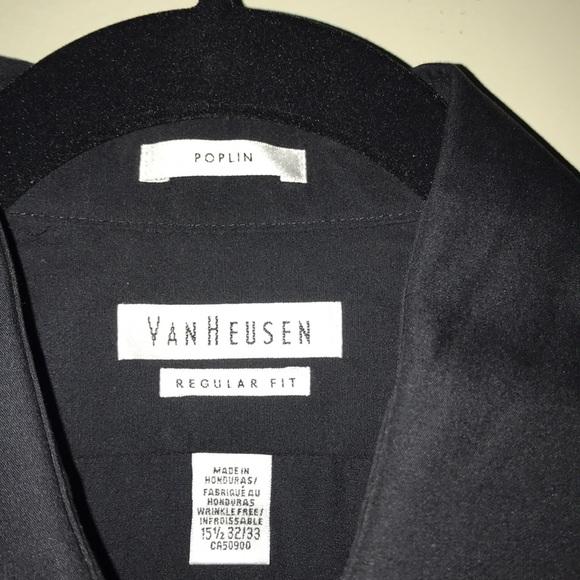 Van Heusen Poplin Regular Fit Men’s Dress Shirt - Picture 3 of 3